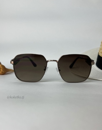 Очки солнцезащитные