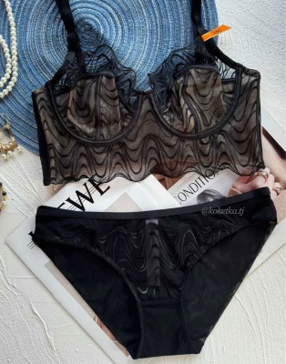 Бюстгальтер с трусиками слип