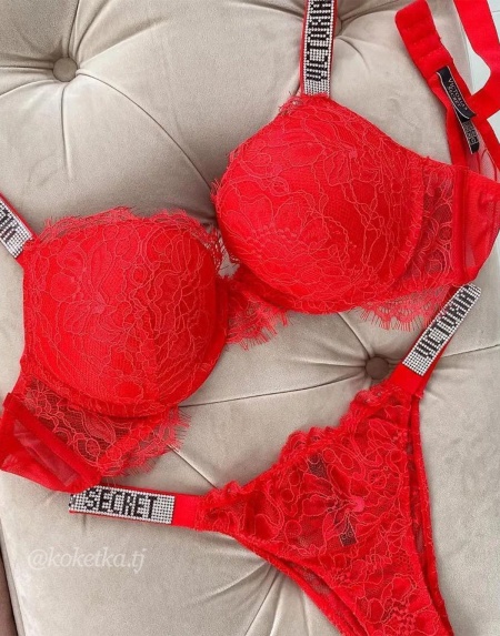 Бюстгальтер с трусиками под Victoria’s Secret