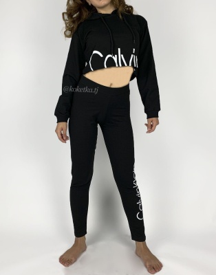 Спортивные лосины и топ Calvin Klein