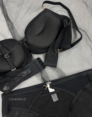 Бюстгальтер с трусиками (пуш-ап)