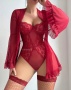 Соблазнительный комплект боди с халатом