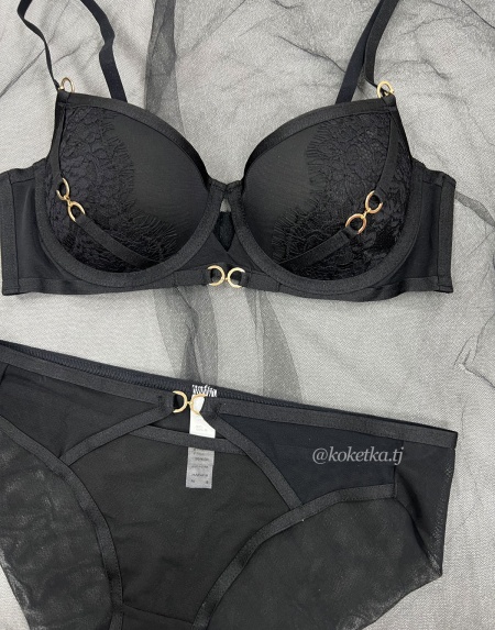 Бюстгальтер с трусиками (пуш-ап)