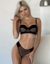 Бюстгальтер с трусиками (пуш-ап)
