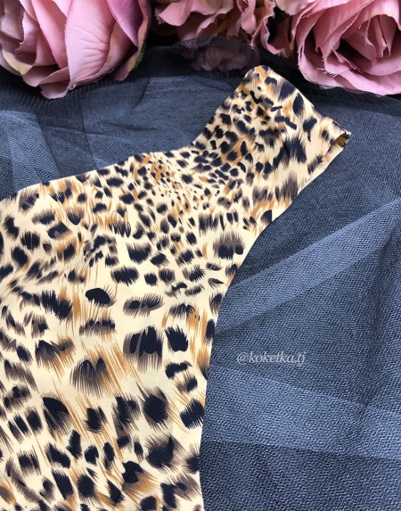 Бесшовные трусики стринг