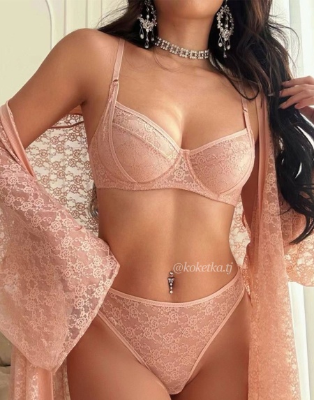 Бюстгальтер с трусиками бразилиана