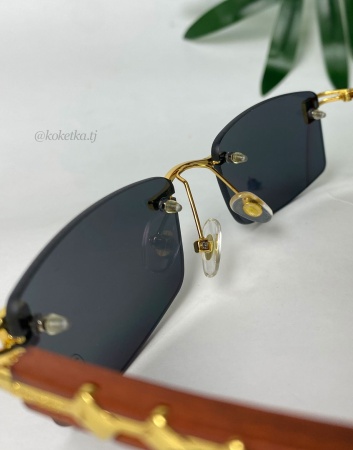 Очки солнцезащитные