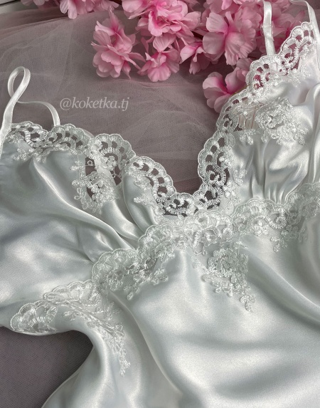 Атласный топ и шорты от Espuar