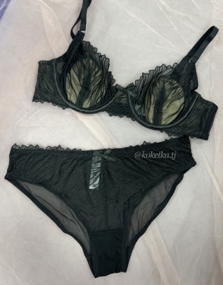 Бюстгальтер с трусиками слип