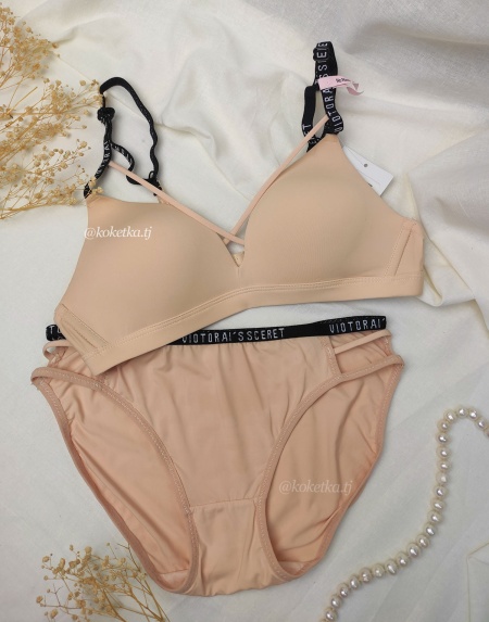Бюстгальтер с трусиками под Victoria’s Secret
