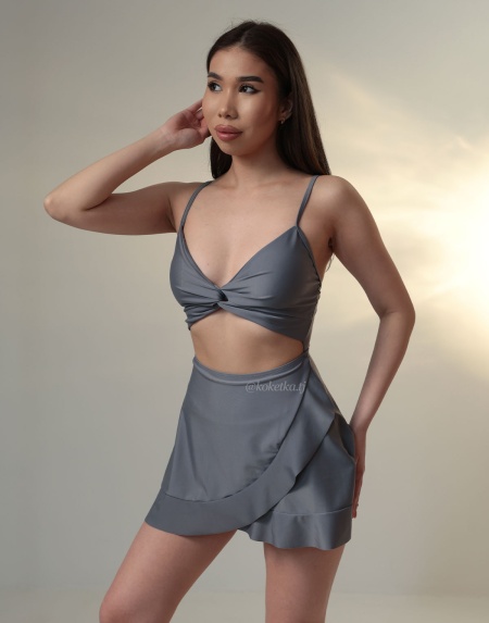 Купальник платье (низ шорты)