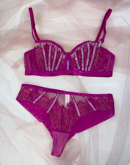 Бюстгальтер с трусиками со стразами