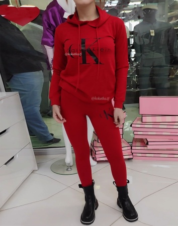 Спортивный топ и лонгслив с капюшоном Calvin Klein