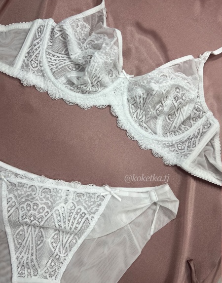 Бюстгальтер с трусиками слип