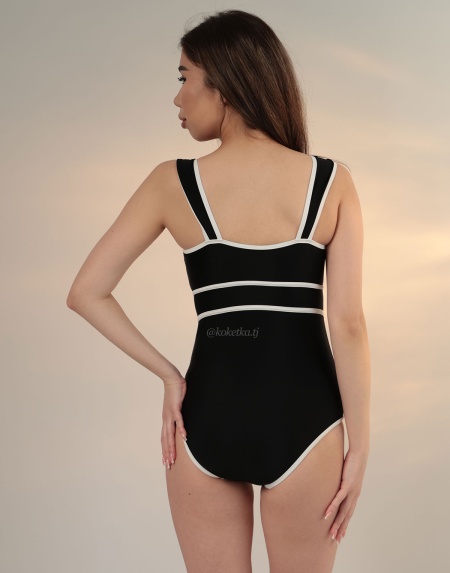 Слитный купальник с юбкой