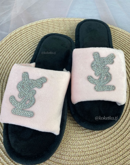 Мягкие домашние тапочки