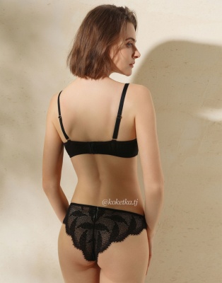 Бюстгальтер с трусиками