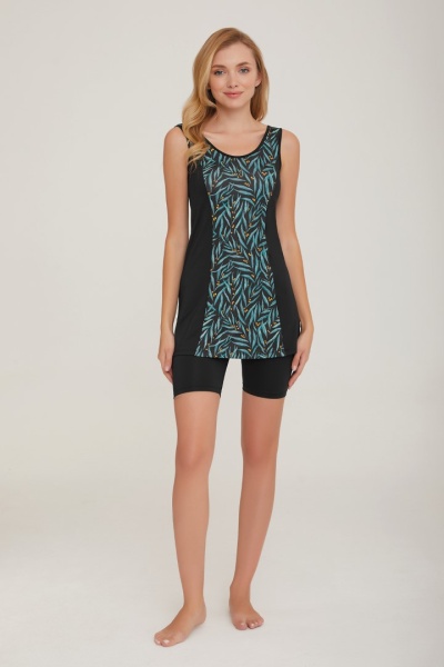 Модный купальник с короткими лосинами