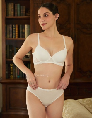 Бюстгальтер с трусиками слип