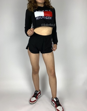 Спортивные шорты и топ Tommy Hilfiger