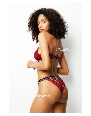 Бюстгальтер с трусиками