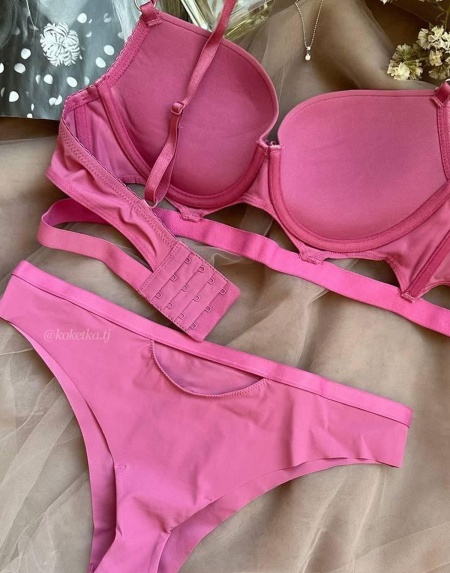 Бюстгальтер с трусиками (пуш-ап)