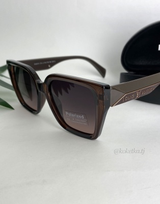 Очки солнцезащитные