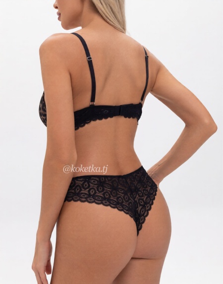 Бюстгальтер с трусиками (пуш-ап)