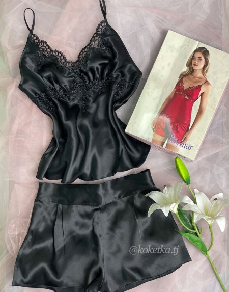 Атласный топ и шорты от Espuar