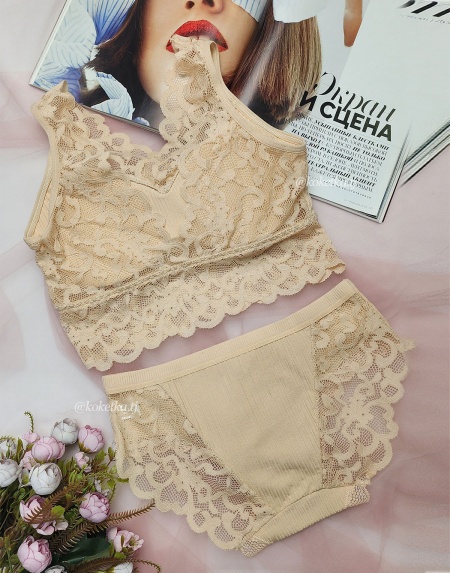 Кружевной топ с трусиками