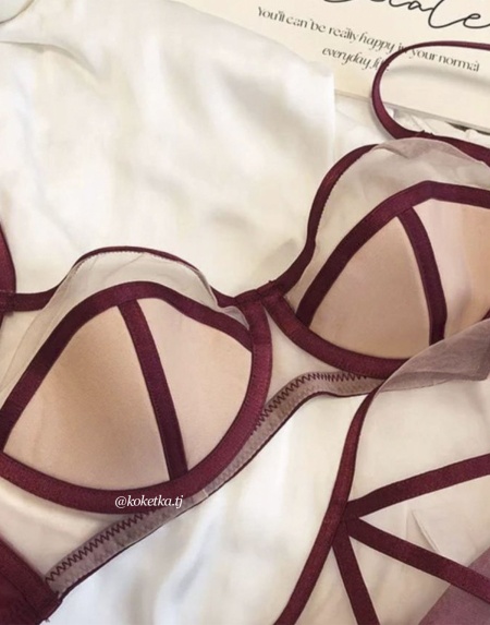 Бюстгальтер с трусиками слипы