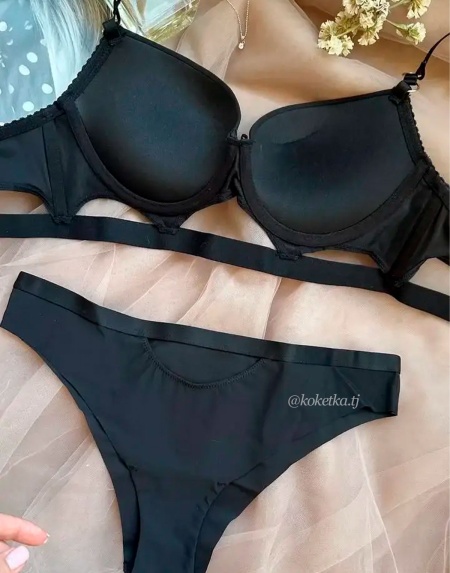 Бюстгальтер с трусиками (пуш-ап)