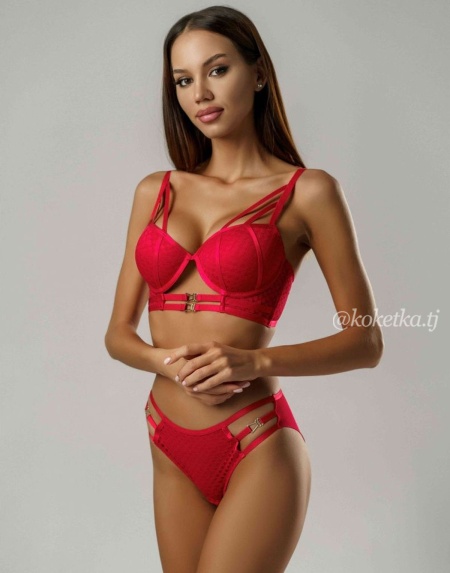 Бюстгальтер с трусиками