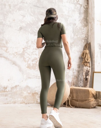 Спортивный комбинезон