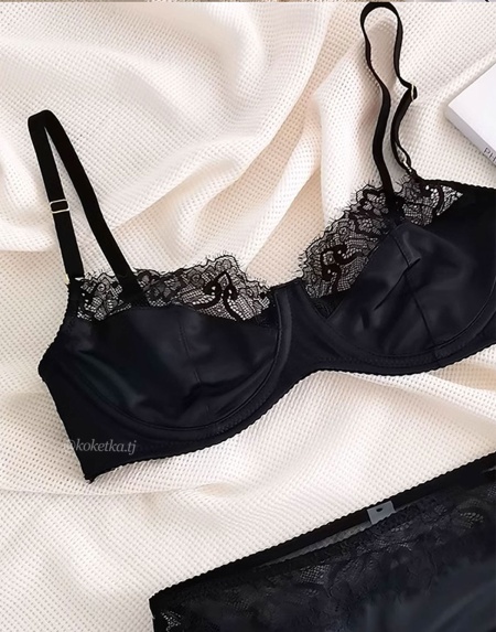 Соблазнительный комплект белья  