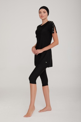 Модный купальник с короткими лосинами