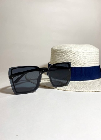 Очки солнцезащитные