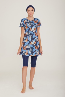 Модный купальник с короткими лосинами