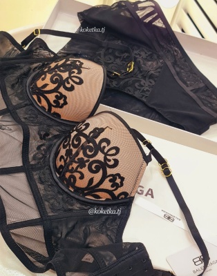 Бюстгальтер  корсет с трусиками (пуш-ап)