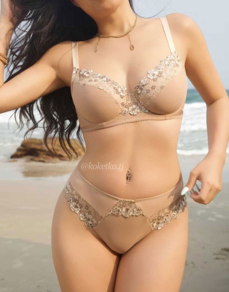 Бюстгальтер с трусиками слип