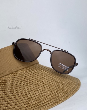 Очки солнцезащитные