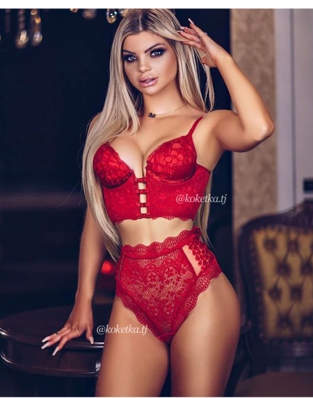 Бюстгальтер с трусиками