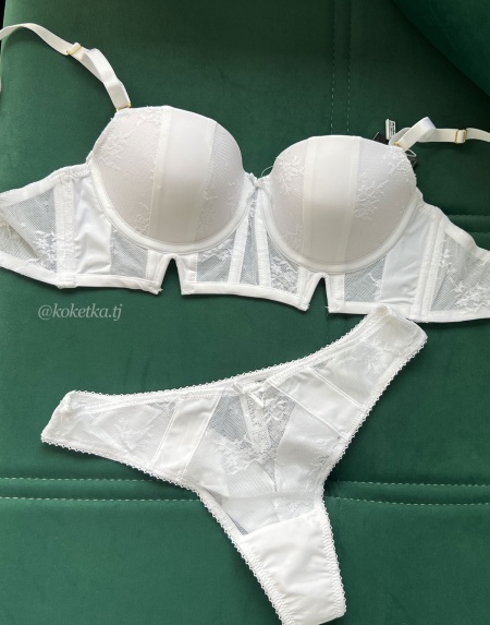 Бюстгальтер с трусиками (пуш-ап)
