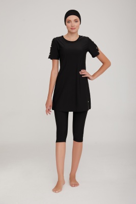 Модный купальник с короткими лосинами