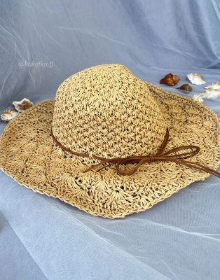 Пляжная шляпа