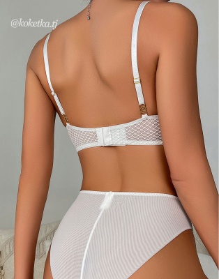 Бюстгальтер с трусиками