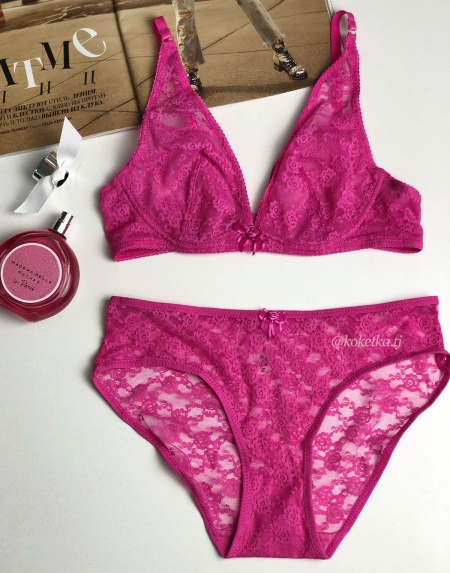 Бюстгальтер с трусиками