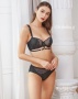 Бюстгальтер с трусиками (пуш-ап)