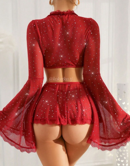 Элегантный комплект с блестками и кружевом