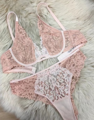 Бюстгальтер с трусиками бразилиана